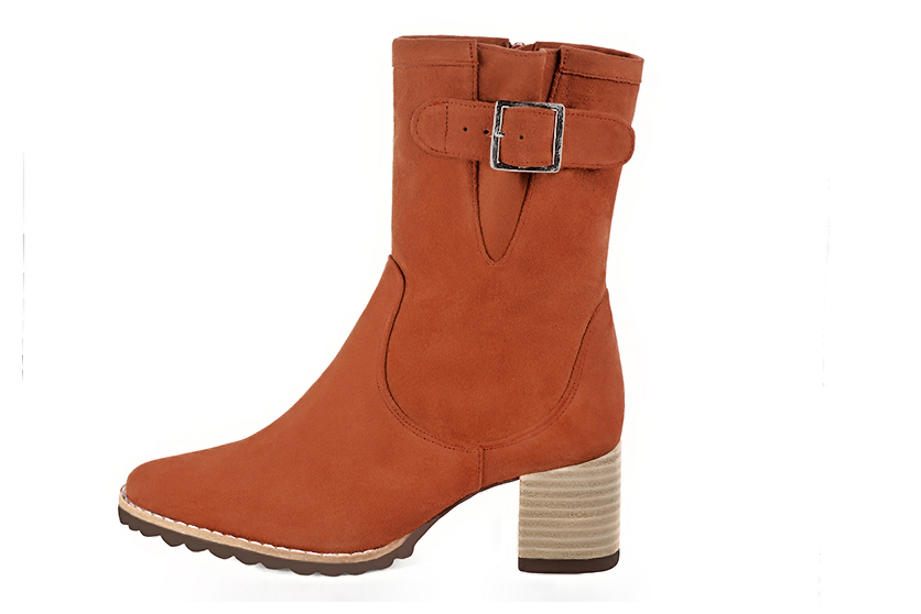 Terracotta orange women's ankle boots with buckles on the sides. Round toe. Medium block heels. Profile view - Florence KOOIJMAN